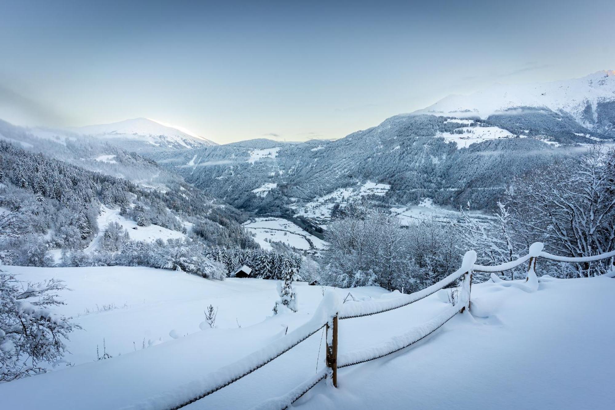 Alpin Chalet Am Burgsee ラディス エクステリア 写真