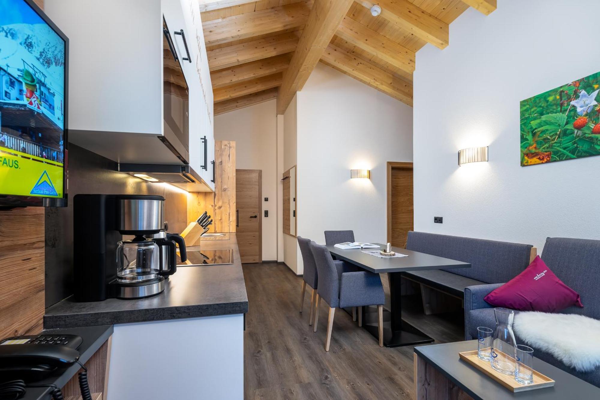 Alpin Chalet Am Burgsee ラディス エクステリア 写真